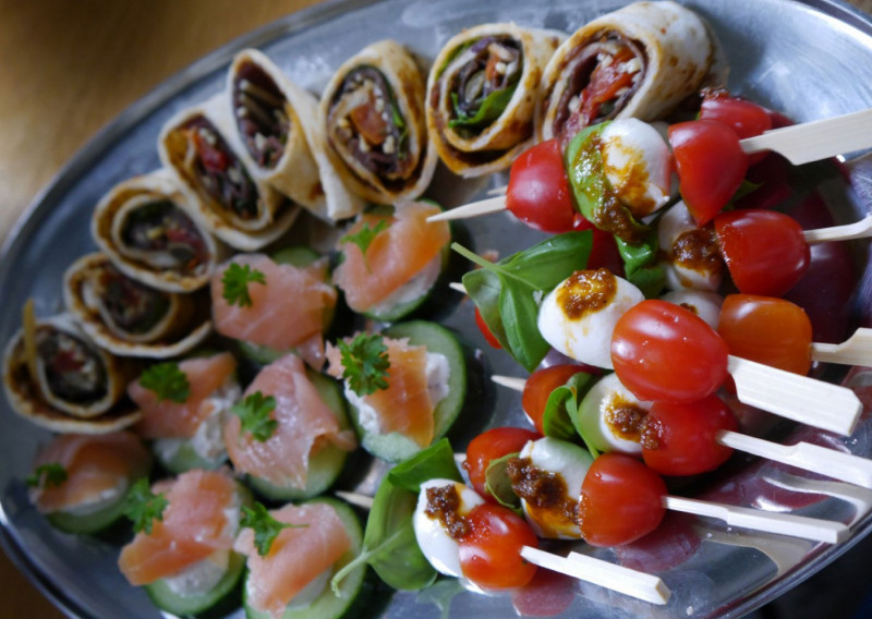 Hapjes enjoy catering service Buffetten, allergenen, glutenallergie, eten, hapjes, lunch, eten, feestjes, Leeuwarden, catering, bedrijfscatering, Friesland, Enjoy catering service,BBQ, barbecue, barbecue,